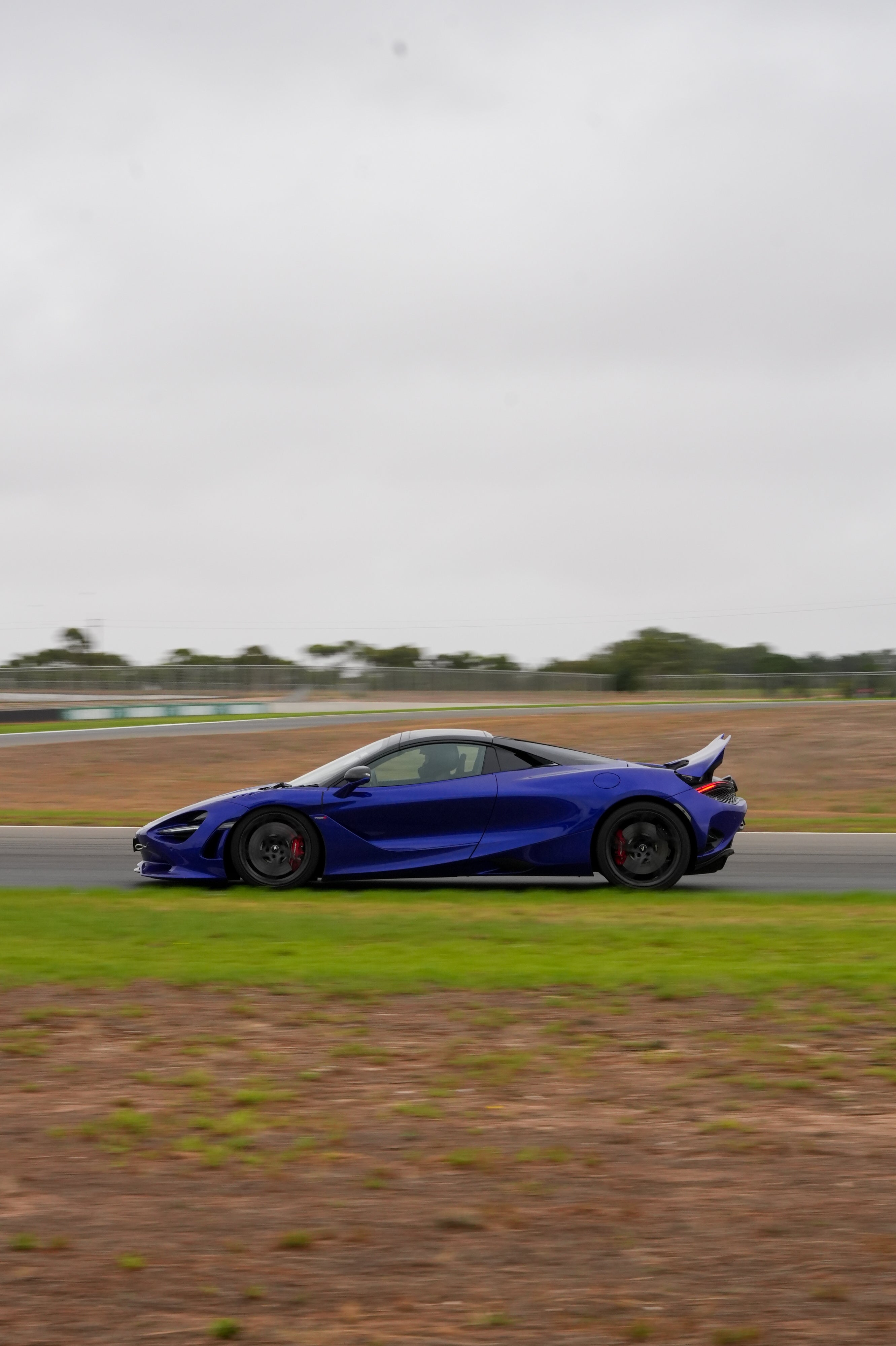 McLaren 750s