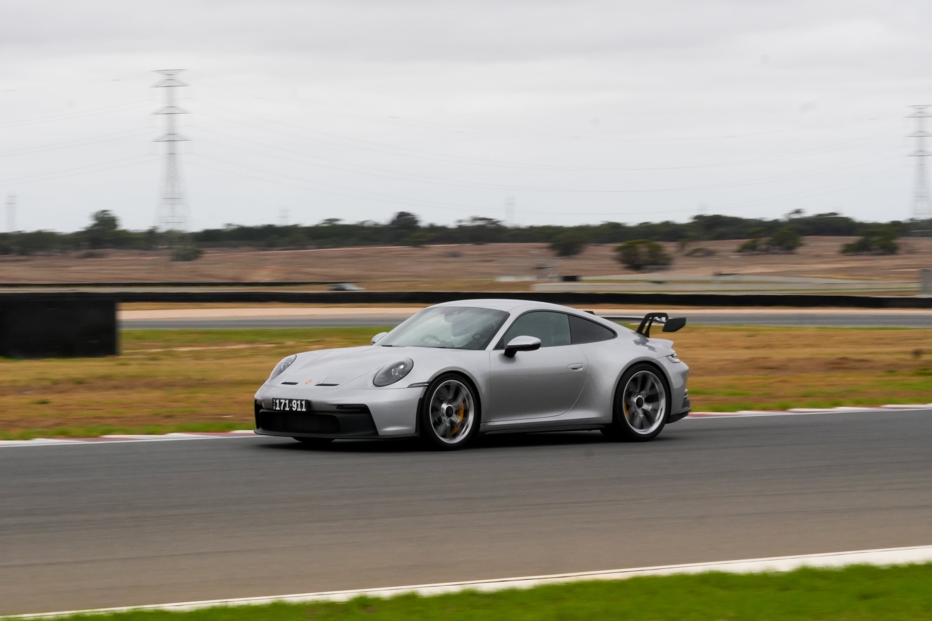 Silver Porsche 992 911 GT3